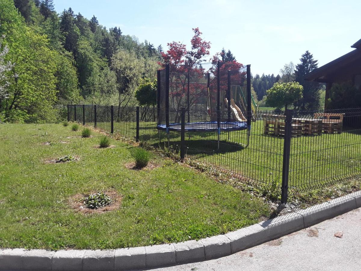 Apartmaji Tisa In Zana Rovte Exterior foto